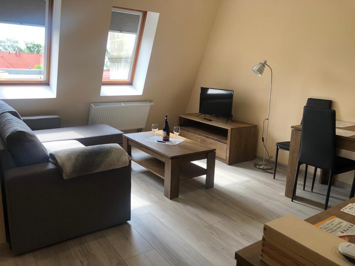 Apartamenty Alicja Dzierżoniów Dış mekan fotoğraf