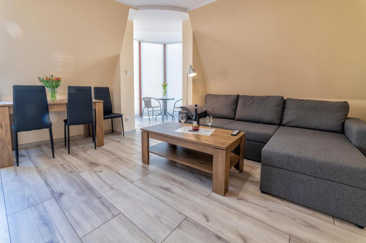 Apartamenty Alicja Dzierżoniów Dış mekan fotoğraf