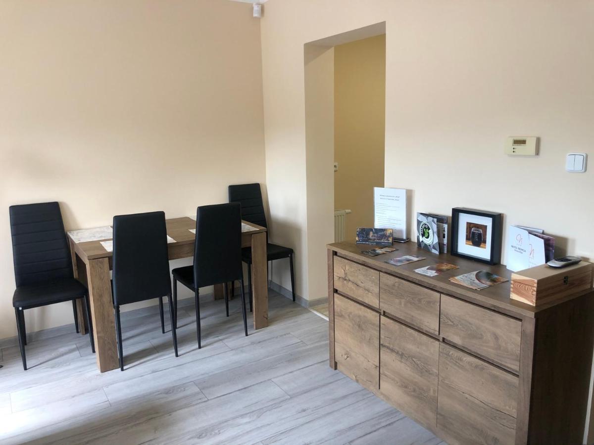Apartamenty Alicja Dzierżoniów Dış mekan fotoğraf