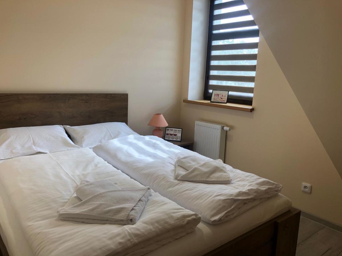 Apartamenty Alicja Dzierżoniów Dış mekan fotoğraf