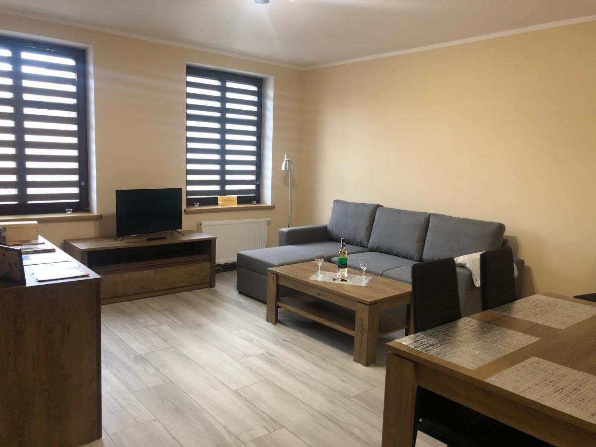 Apartamenty Alicja Dzierżoniów Dış mekan fotoğraf
