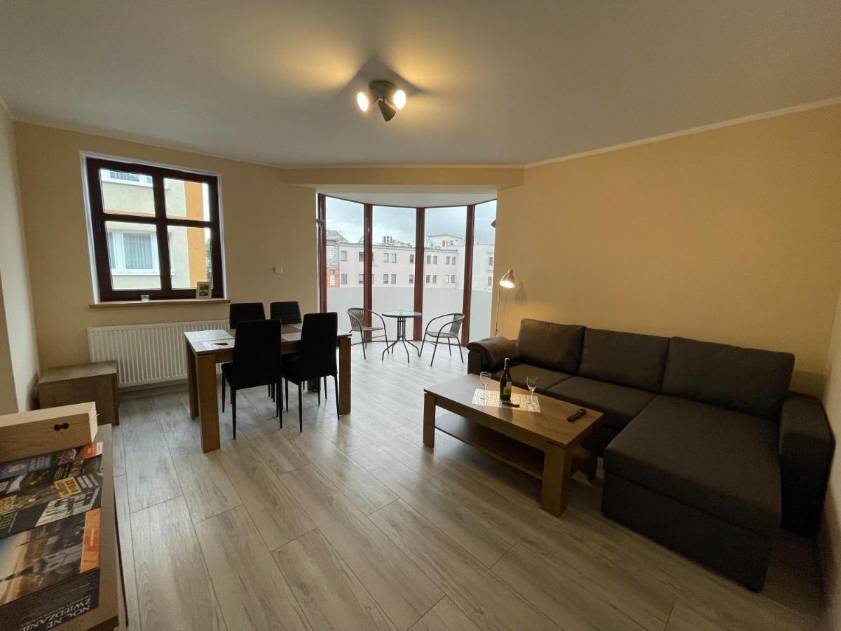 Apartamenty Alicja Dzierżoniów Dış mekan fotoğraf