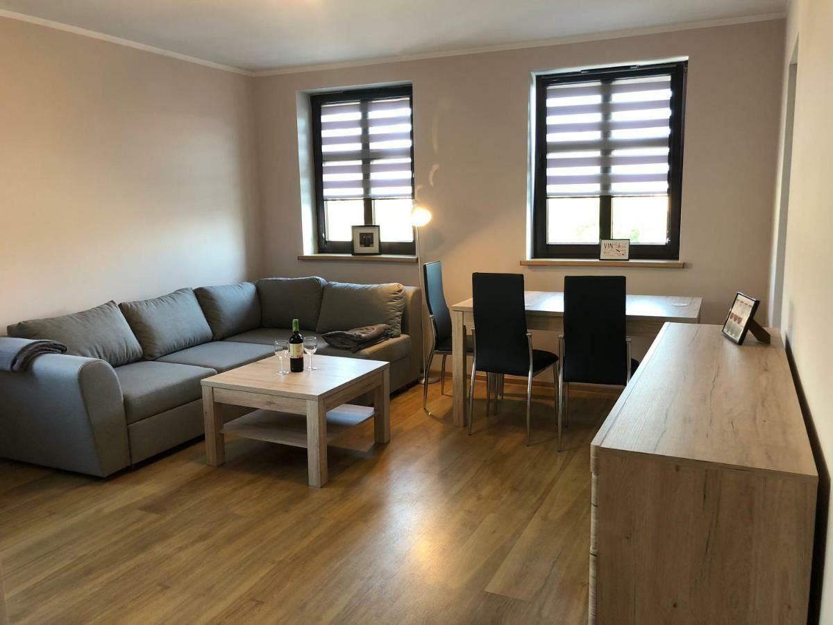 Apartamenty Alicja Dzierżoniów Dış mekan fotoğraf